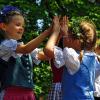 Volkstanz begeistert – von klein an: Die Mädchen der Kolitzheimer Tanzgruppe.