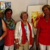 Vernissage in der Kirchhofschule: Drei Rhöner Künstlerinnen geben hier Einblick in ihr Schaffen. Im Bild (von links) Christine Grösch aus Hausen, Monika Petersen aus Sondheim, Organisatorin Ingrid Schmidt, Christa Gottwalt aus Fladungen und Adolf Büttner von den Freunden der Kirchenburg.