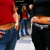 Bauchfrei: Zu legere Kleidung der Schüler wird oft nicht geduldet.