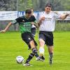 Autsch: Burgwallbach/Leutershausens Abwehrspieler Julian Ziegler (links) erwischt nicht den Ball, sondern Daniel Vierheilig (Windshausen).
