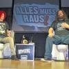 Überzeugt die Fans mit seinem Metal-Klamauk: der Nürnberger Comedian Bembers (rechts)