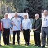 Rollstuhlgerechter Bogenplatz in Oberdürrbach: Unser Foto zeigt (von links) Norbert Keupp, Gründungsmitglied der Bogenschützen, Sabine Meier, Schützenmeisterin bis 2010, Bürgermeister Adolf Bauer, Edgar Scheiner, aktueller Schützenmeister, Karl Heinz Braungardt, Gründungsmitglied, Hans Reuter, Gründungsmitglied und Schützenmeister von 1973 bis 1988, sowie Ralph Müller-Haidmann, 2. Schützenmeister seit 2010.
