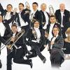 Muntere Musiker: das gesamte Blechschaden-Ensemble