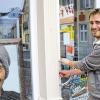 Die Tage von „City-Foto“ sind gezählt: Am Heiligen Abend wird Steffen Schneider für immer die Tür des Fotogeschäfts und Fotostudios am Gabelmannsbrunnen abschließen. Damit geht eine jahrzehntelange Geschäftstradition in Gerolzhofen zu Ende und gleichzeitig das Ladensterben in der Schuhstraße weiter.