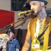 Bekannt aus „The Voice Of Germany“: Nader Rahy gab ein intimes Konzert mit seinem Duo-Partner „Friday“ im Marktheidenfelder Holzwurm und wusste das Publikum mit seiner Stoner-Rockabilly-Musik in seinen Bann zu ziehen.