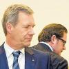 Christian Wulff (links) und David Groenewold vor Gericht.