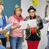 Närrischer Gesang: „Die fidele Sängerrunde“ begrüßte das närrische Auditorium in Karbach. Von links: Manfred Warmuth, Anni Müssig, Renate Freund, Maria Warmuth, Christel Trenner, Dirigent Paul Laudenbacher, Ulli Behr und Kurt Bauer.