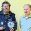 Die Zugpferde des Kaninchenzuchtvereins: Karl-Heinrich Weber und Vereinsvorsitzender Patrick Elting (rechts). Mit Meistertiteln und großartigen Zuchterfolgen machen sie auf sich aufmerksam. Sie standen im Mittelpunkt der Jahreshauptversammlung.