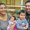 Max (2) war hellauf begeistert, als „sein“ Baby, die kleine Hannah,endlich geboren wurde. Erwartungsvoll hatte er diesem Augenblick entgegengefiebert, ebenso wie seine stolzen Eltern Siri (27) und Holger Thein (40) aus Bad Königshofen. Als ob es Hannah gespürt hätte, machte sie sich acht Tage vor dem Termin auf den Weg ans Licht der Welt. Am Dienstag, 4. Februar, um 0.22 Uhr in der Kreisklinik Bad Neustadt geboren, wog das Mädchen 3720 Gramm bei einer Größe von 53 Zentimetern.