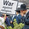 Massengebet gegen Wehrreform: Ultraorthodoxe Juden versammelten sich zu einer Protestaktion in Jerusalem.