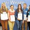 Erfolg belohnt: Die ausgezeichneten Weiterbildungsabsolventen aus Rhön-Grabfeld erhielten ihre Meisterpreisurkunden. Im Bild die Absolventen mit Bayerns Wirtschaftsstaatssekretär Franz Josef Pschierer (rechts), IHK-Präsident Dieter Pfister (links) sowie Helmut Will, stellvertretender Landrat-Rhön-Grabfeld.