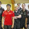 (pm)   Es ist der bislang größte Erfolg für die Tischtennis-Männer der SG Randersacker. Die Männermannschaft schlägt in der kommenden Saison in der zweiten Bezirksliga auf. Für die Randersackerer war der Titelgewinn in der dritten Bezirksliga Ost die dritte Meisterschaft in den letzten vier Jahren. Erfolgsgarant war dabei das Doppel mit dem 19-jährigen Neuzugang Erik Schumann und Daniel Michel. Das Duo gewann sämtliche 22 Partien in dieser Saison. Die Andreas Müringer, Mike Evert, Erik Schumann, Benjamin Greiner (hinten), Daniel Michel, Peter Kosch.