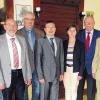 Neuwahlen: Den Vorstand des Kreisverbands Schweinfurt im Gemeindetag Bayern führt weiterhin Stadtlauringens Bürgermeister Friedel Heckenlauer. Im Bild von links Andreas Gaß (Geschäftsstelle Gemeindetag München) sowie die Bürgermeister Wolfgang Anger (Lülsfeld), Willi Warmuth (Dittelbrunn), Heckenlauer (Stadtlauringen), Bettina Bärmann (Niederwerrn), stellvertretender Vorsitzender Emil Heinemann (Sennfeld) und Peter Pfister (Waigolshausen).