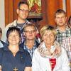 Oft dabei: Sie wurden für sieben- und 14-malige Teilnahme an der Wallfahrt nach Vierzehnheiligen geehrt (von links): Brigitte May (14-malige Teilnahme), Carola Ankenbauer (7), Petra Eichholz (7), Johannes Pal (7), Werner Beck (14), Claudia Klöffel (14), Florian Schneider (7) und Thomas Klöffel (14).