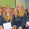 Darstellung: Schülerinnen und Schüler der Klasse 7 beeindruckten mit der szenischen Darstellung des Romans „Der Richter und sein Henker“ von Friedrich Dürrenmatt.