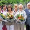 Ehrungen beim SkF: (von links) Inge Weigand (Bundesverdienstkreuz), Petra Kolitsch, Ingrid Guhr, Cornelia Nowak, Inge Jobst, Vorsitzende Elisabeth Maskos, Christine Wagenhäuser, Leonhard Riegel vom Caritasverband, Sabahat Fischer, Jutta Kloss.