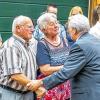 Völlig überrascht und zu Tränen gerührt waren Paul Inderwies, der Küster von Ruppertshütten, und Ehefrau Resi, von der persönlichen Gratulation des Bischofs zum Geburtstag.