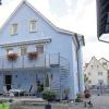 Hofterrasse: An der Rückseite des Wohnhauses von Natalie und Tobias Kraus bietet die Terrasse ein von außen uneinsehbares Plätzchen.