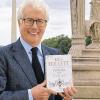 Follett mit Buch.