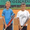 Der besondere Stolz des TC Neubrunn ist die Bambinimannschaft mit Nico Hofmann (links) und Lukas Deckert. Die Jungs der Altersklasse U12 mussten sich zwar am ersten Spieltag der abgelaufenen Tennis-Saison noch knapp der TG Zell geschlagen geben. Im weiteren Verlauf verloren sie aber kein Spiel mehr und zogen so am letzten Spieltag noch an den beiden punktgleichen Mannschaften aus Theilheim und Zell vorbei und sicherten sich die Meisterschaft.