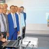 Der Verbund zur Ausbildung von Hausärzten im Landkreis Main-Spessart hat seine Arbeit aufgenommen: Hausarzt Michael Brack aus Urspringen (links) wies die Richtung und Landrat Thomas Schiebel gab die Internetpräsenz des Weiterbildungsverbundes frei.