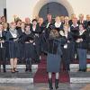 (ul)   Mit dem Jubel der Engelchöre eröffnete der Gesangverein das Adventskonzert in der vollbesetzten Kirche. Florentin Pohl spielte weihnachtliche Melodien am Klavier, Alicia Pohl mit der Querflöte, die beiden Kirchenchöre überraschten mit Solistin Silke Stöth, und die Stubenmusik unter Leitung von Toni Götschl entführte die Besucher in die verschneite Welt des Alpenlandes. Der Musikverein und der evangelische Posaunenchor füllten mit ihren Melodien den Kirchenraum. Das Publikum bedankte sich mit viel Applaus.