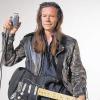 (plo)   Songs der Pop- und Rockgeschichte spielt der amerikanische Sänger und Gitarrist Donny Vox am Samstag, 3. Januar, ab 20 Uhr im Main-Street-Café in Dettelbach. Die „lebende Jukebox“ wird nicht nur die Klassiker der 80er und 90er Jahre aufleben lassen, sondern hat auch neue Hits in seinem Repertoire.