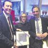 Bürgermeister Götz und die Pächter der „Kaskade“ Charlotte Richter und Peter Schubert.