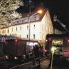 (lies)   Möglicherweise ist Brandstiftung die Ursache für einen Brand Sonntagnacht im Sozialkaufhaus „Intakt“ in der Gemündener Bahnhofstraße. Zur Brandursache konnten in der Nacht weder der Kreisbrandrat noch die Polizeibeamten genaue Angaben machen. Spekuliert wurde, dass es sich um einen Einbruch mit Brandstiftung handeln könnte.