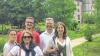 Da waren die Zeiten noch gut: Die Mamerser Familie Ory mit Tochter Margaux, Vater Philippe und Mutter Nathalie zusammen mit ihren Gerolzhöfer Freunden Josef und Simone Stumpf bei einem Ausflug in die Mamerser Umgebung.