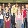 Siegerehrung: Gruppenbild nach der Vereinsmeisterschaft, von links: Vorsitzender Rudolf Lenhard, Hannah Burkard, Jonas Rosenberger, Amelie Baus, Louis Willnauer, Christina Klein, Lauritz Baier, Isabell Urlaub, Noah Götzelmann, Julian Klein, Manuel Biener, Jugendwart Heiko Klein.