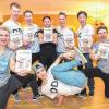 Coverboys der Erstausgabe von mainDing: Die Breakdancer der DDC.