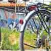 Auf dem Mauerradweg: Die komplette Strecke entlang der ehemaligen Berliner Mauer ist etwa 160 Kilometer lang. Für die gesamte Strecke müssen auch begeisterte Radfahrer mehrere Tage einplanen.Fotos: Bastian Sünkel