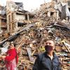 So viel Zerstörung und Hoffnungslosigkeit: Einwohner der nepalesischen Stadt Bhaktapur fürchten, dass durch Nachbeben noch mehr Häuser einstürzen.