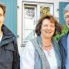 In Kürze ist das Aubstädter Pfarrhaus leer: Pfarrer Helmut Bär (rechts), hier mit Ehefrau Heide-Rose Bär und Sohn Jonas, wird am Sonntag in den Ruhestand verabschiedet.