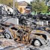 Raub der Flammen: Dank des professionellen Einsatzes der Feuerwehren aus dem Umkreis konnte bei einem Brand am Erbachshof in Eisingen ein Übegreifen der Flammen auf benachbarte Wohngebäude, Stallungen und die Reithalle verhindert werden.