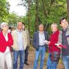 Gemeinderat auf Ortstermin: Die Bürgervertreter aus Kreuzwertheim informierten sich vor Ort über mögliche Gefährdungen für Wanderer.