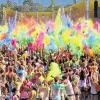 (plo)   „Lasst Farben sprechen!“ heißt es am Sonntag, 24. Mai, von 14 bis 22 Uhr. An diesem Tag steigt das wohl verrückteste Fest der Welt – das indische Frühlingsfest, genannt Holi – vor dem Capitol im Mainfrankenpark. Auflegen werden an diesem Tag bekannte Discjockeys wie Jan Leyk, Finger & Kadel, Rex Kramer, Cassey Doreen, Sean Finn und Lemond Pascal, heißt es in einer Pressemeldung. Zusätzlichen Spaß verspricht die Schaumparty, die ab 21 Uhr steigtAnschließend kann in der Discothek Capitol weitergefeiert werden. Karten gibt es unter www.festival-holi-color.de und an der Tageskasse.