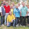 (jg)   Verwandte des Reichsbahnassistenten Anton Schäfer und seiner Frau Gertraud Schäfer aus der Schulgasse 98 kamen zum zehnten Familientreffen nach Obersinn. Es sind Cousins und Cousinen der direkten Nachfahren des Paares aus dem Heuerhaus des früheren Baldauf-Hofs; die Vorfahren sind alle verstorben. Die Kinder der Familien Schäfer und Bickert leben in ganz Deutschland verteilt. Leonhard Schäfer ist sogar die Anreise aus der Toskana nicht zu weit. Es gab viel zu erzählen, und alle Teilnehmer legen Wert auf die Pflege der „Öüwesinner Mundart“. Die Organisatoren, Anton Schäfer und Wilhelm Bickert, sagten: „Obersinn ist und bleibt unsere Heimat und wir möchten an unseren Wurzeln festhalten.“
