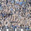 Die Hoffnung stirbt zuletzt: Die Fans des 1. FC Saarbrücken, hier ein Bild vom Hinspiel am Mittwoch, wissen, dass es am Sonntag in Würzburg einer Steigerung bedarf, um aufzusteigen.