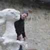Peter Wittstadt mit seinem Schneewittchen: Die Stadt Lohr will sich die Verwertungsrechte für die umstrittene Figur sichern.