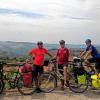 Viele schöne Landschaften durchquerten Sven, Steffen und Fred Krauß auf ihrer Rad-Wallfahrt nach Rom, so wie auf dem Bild in der Toskana. Viele schöne Landschaften durchquerten Sven, Steffen und Fred Krauß auf ihrer Rad-Wallfahrt nach Rom, so wie auf dem Bild in der Toskana.