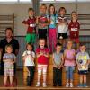 (jse)   Mit großer Begeisterung nahmen die drei- bis sechsjährigen Mädchen und Jungs der Turnabteilung am vereinsinternen Sportwettkampf teil. Wettrennen, Hindernisparcours, Weitsprung und Geschicklichkeitsübungen waren zu meistern. Stolz bekamen alle Kinder ihre Medaillen überreicht. Das Kinderturnen unter der Leitung von Christine und Karl Breitenbücher hat bereits begonnen von 16.30 bis 17.30 Uhr in der oberen Turnhalle der Grundschule am Schulberg in Bad Neustadt.