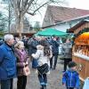 Weihnachtsmarkt im Biergarten: Die Gemeinde Geroldshausen hat am Sonntag vor dem früheren Gasthaus „Zur Eisenbahn“ einen neuen Versuch gestartet, einen Weihnachtsmarkt im Ort zu etablieren. Der Test ist gut gelaufen.