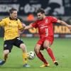 Gegen den Drittliga-Ersten Dresden mussten die Würzburger Kickers eine 1:2-Niederlage hinnehmen. Lag es an Bernd Hollerbachs überraschender Mannschaftsaufstellung?