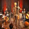 Zehn Jahre „Huebnotix“ in Haßfurt: Das feierten Joe Greiner, Andy Sack, Markus Burucker, Mike Müller und Andi Hübner (von links) mit großer Leidenschaft bei ihrem Konzert in der ausverkauften Rathaushalle. In Haßfurt fühlen sich die Bayreuther Musiker besonders wohl.