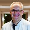 Dr. Volker Fackeldey, Chefarzt der Abteilung Allgemein-, Gefäß- und Viszeralchirurgie, ist Stellvertreter des Leitenden Arztes.