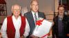 Ausgezeichnet: Der neue Ehrenbürger von Margetshöchheim Edwin Döbling (links) mit Bürgermeister Waldemar Brohm (CSU) und dem zweiten Bürgermeister Peter Etthöfer (MM).