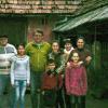 In bescheidenen Verhältnissen lebt die Familie Sipos in Gurghiu. Dorthin brachte Ullrich unter anderem Kleider, Lebensmittel, Öfen und Betten.