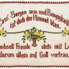 Wunderbar nostalgisch: Gestickte Sinnsprüche, auch "Haussegen" genannt.